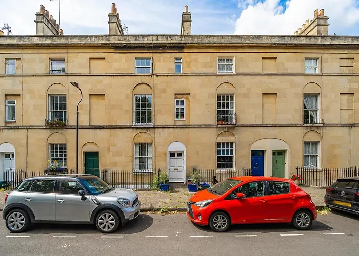 Charming Two Bedroom Maisonette
