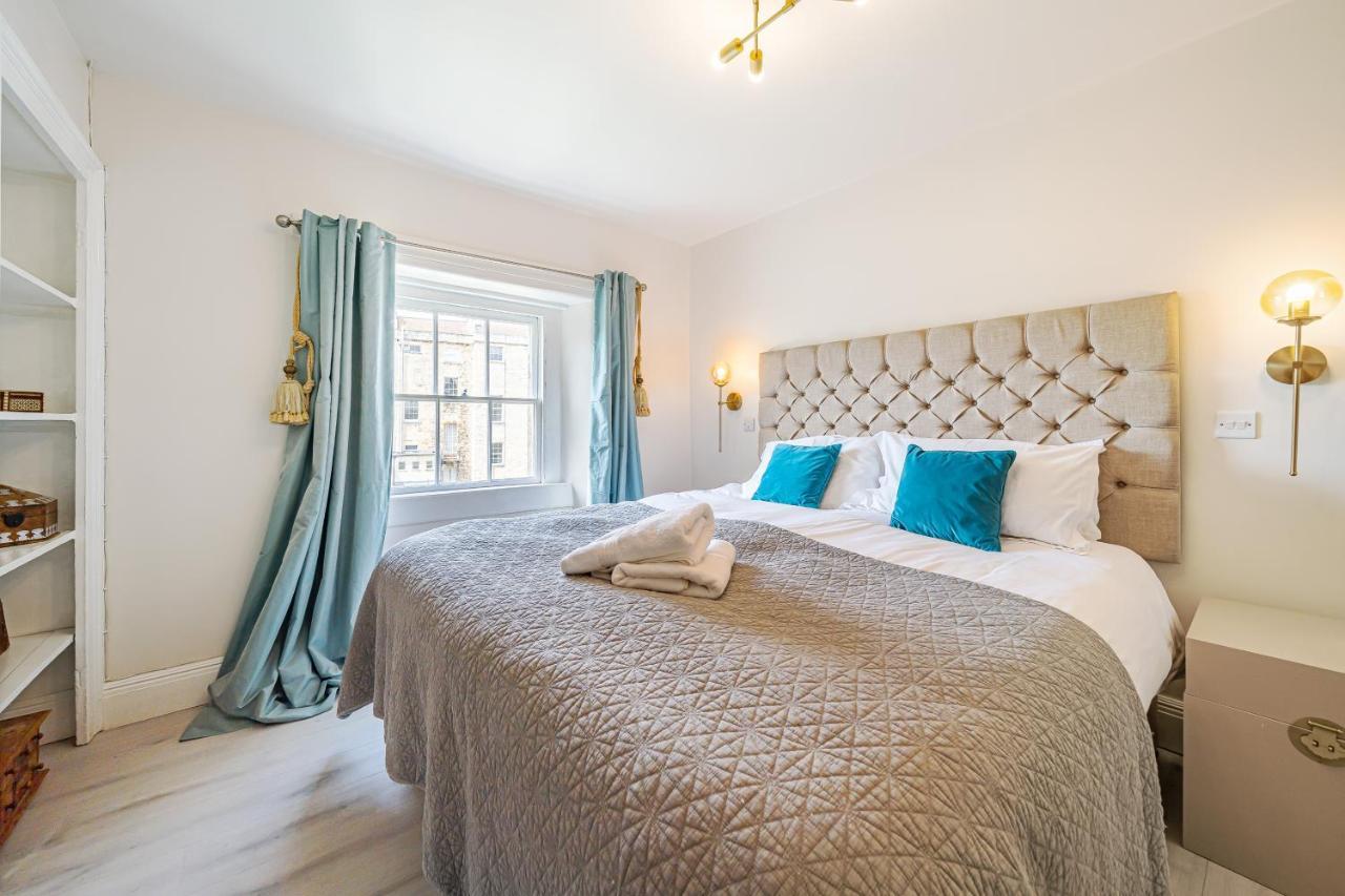 Apartment Charming Two Bedroom Maisonette Bath