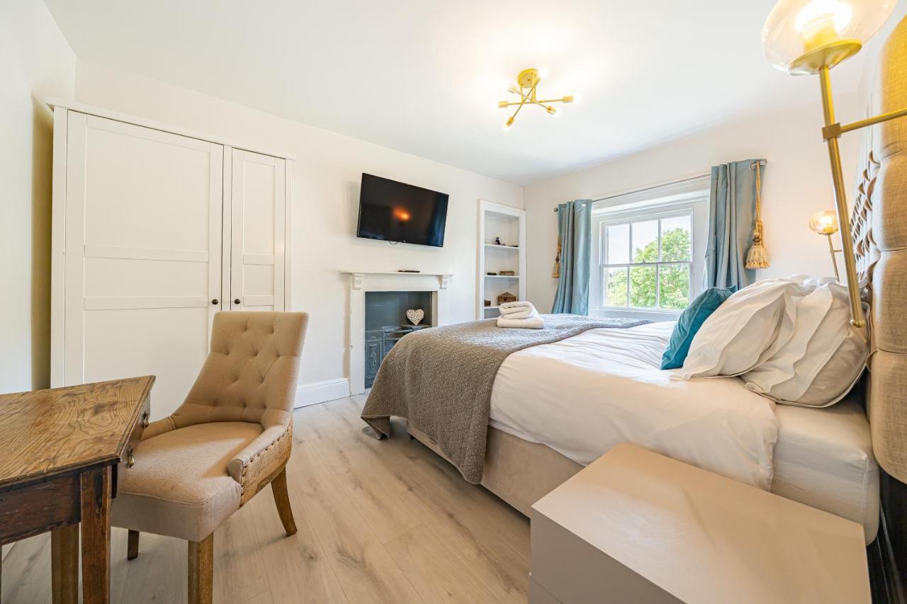 Charming Two Bedroom Maisonette Bath